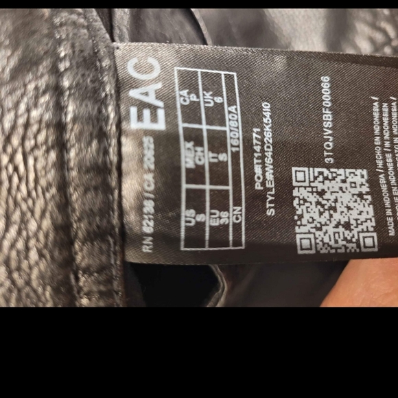 GUESS Long Skirt - Picture 5 of 6